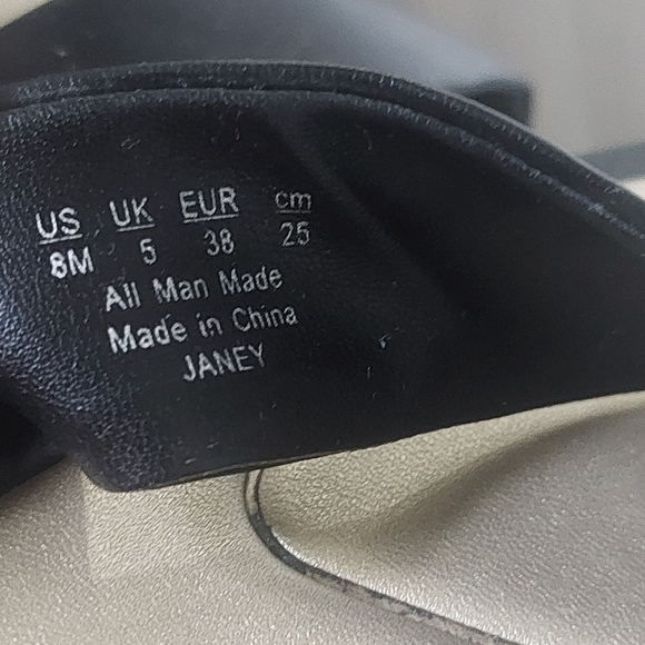 Franco Sarto Black and Gold Sandals Size 8M - Picture 2 of 14